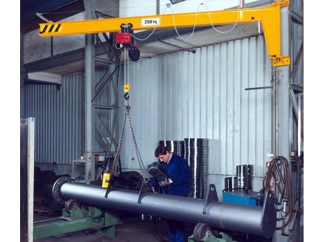 Кран консольный настенный